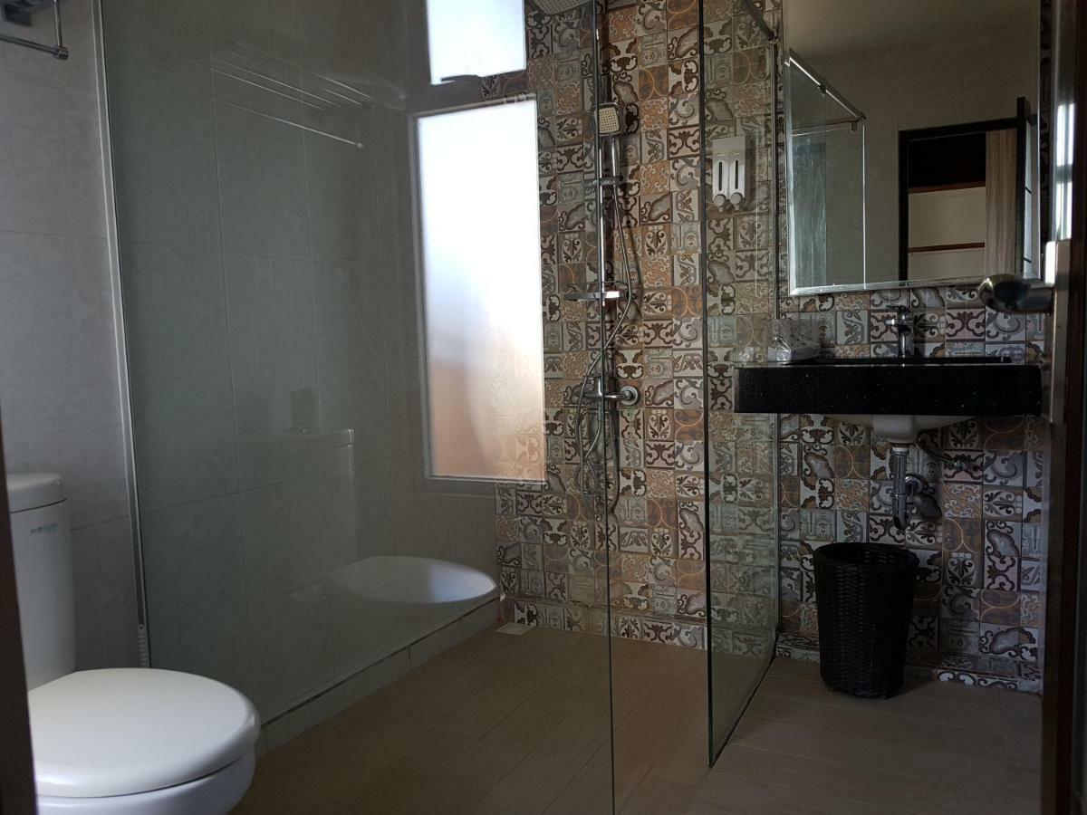 קופנג Narisha Guesthouse מראה חיצוני תמונה